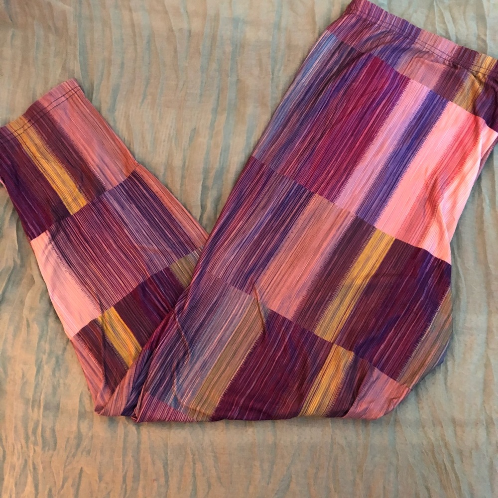 BNWT Purple and green leggings